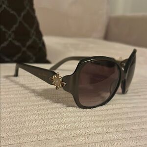 Vera Bradley Elegant Brown Sunglasses with Gold Accents